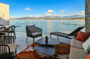 T2 LUXE Pieds dans l'eau Porticcio